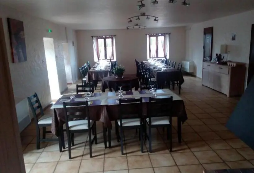 ファミリールーム, Auberge De Cadenas