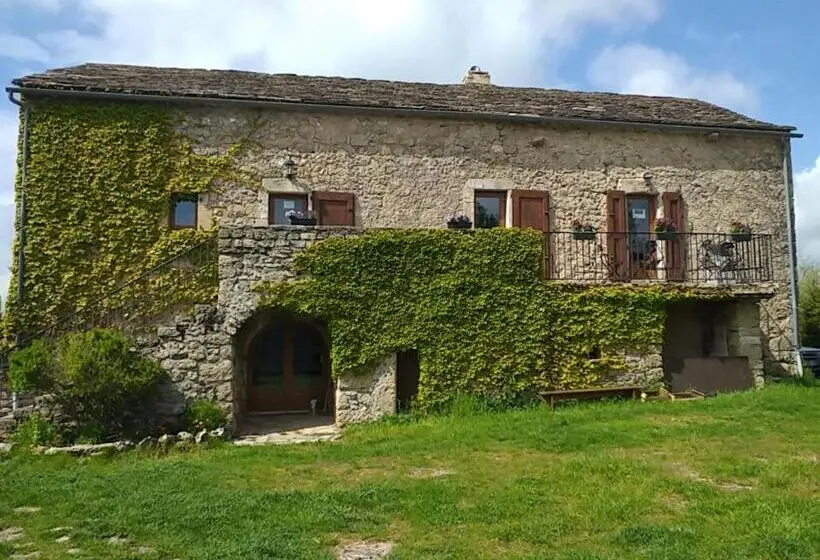 ファミリールーム, Auberge De Cadenas