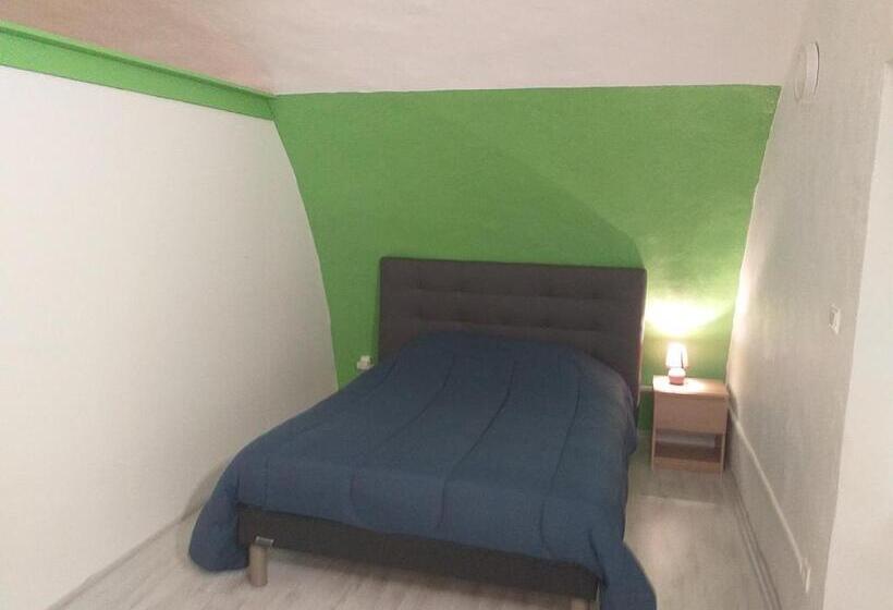 ファミリールーム, Auberge De Cadenas