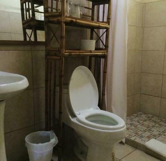 غرفة سوبيريور ثلاثية, Albergue De Montaña Talari