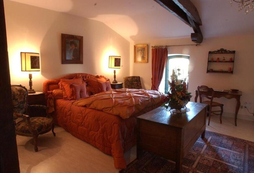 Номер Deluxe, Au Fond De La Cour