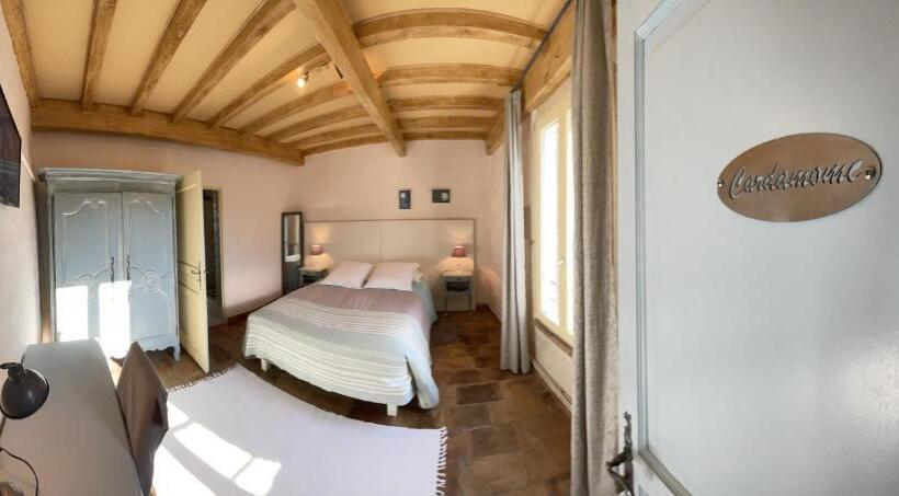 Номер Стандарт, L'escampe