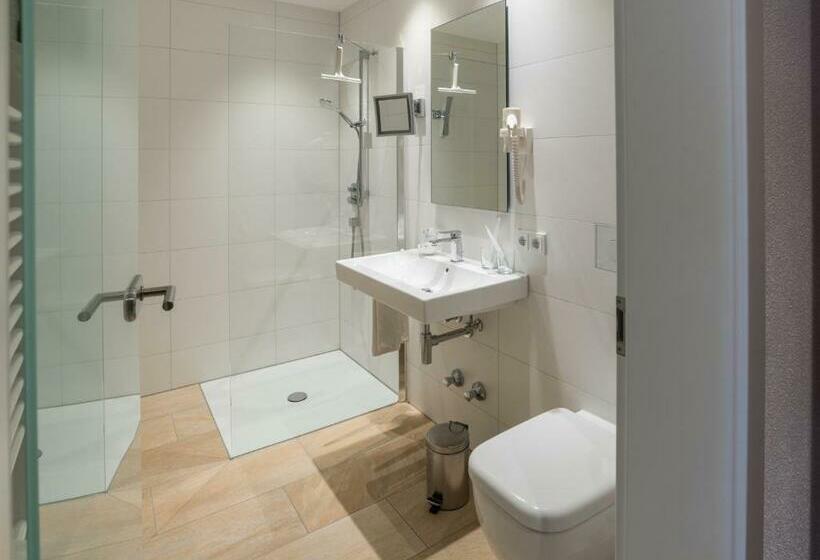 Quarto Estandar Cama King, Brennereihotel Sponsel