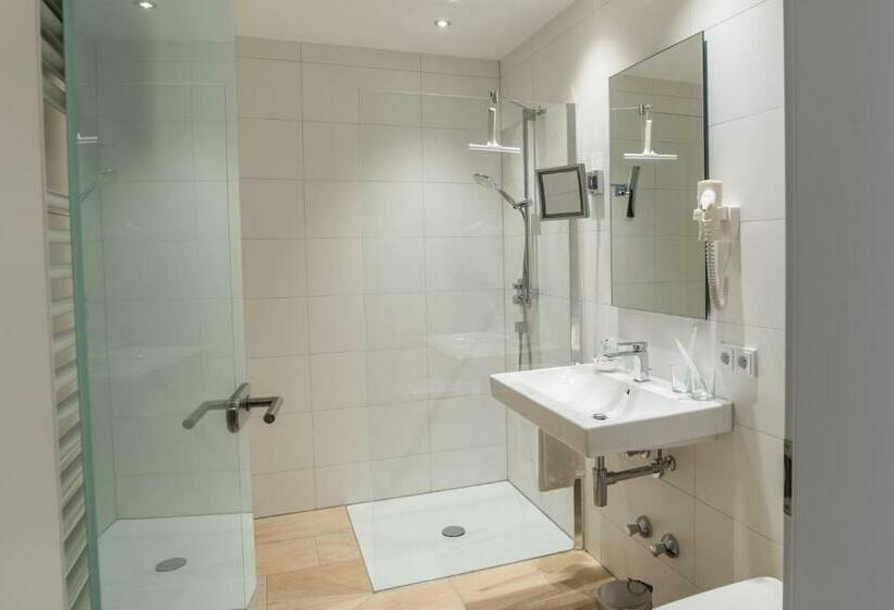 Quarto Estandar Cama King, Brennereihotel Sponsel