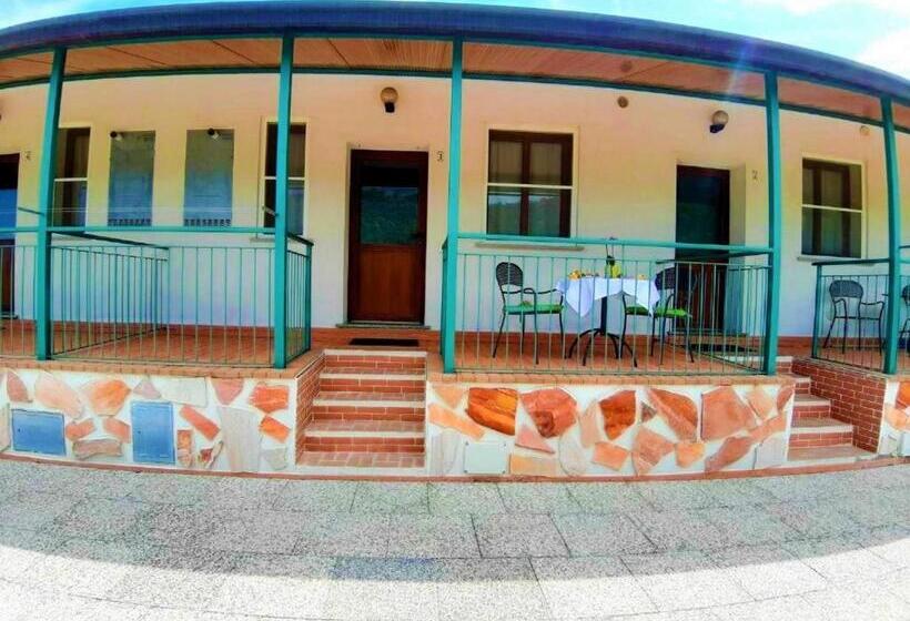 Апартаменты 1 Спальня с Террасой, Agriturismo Monte Acuto   Natura, Mare & Relax In Piscina