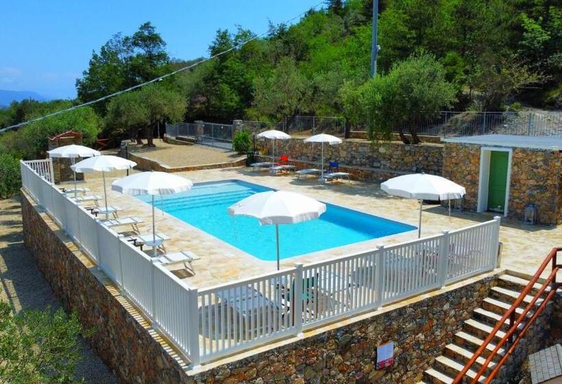 דירת חדר נוף לבריכה, Agriturismo Monte Acuto   Natura, Mare & Relax In Piscina