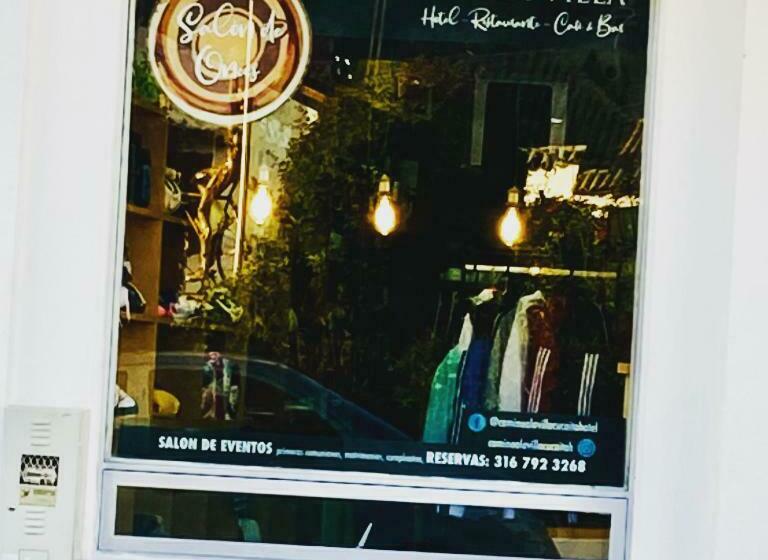 جناح مزوَّد بشرفة, Camino A La Villa Cucaita