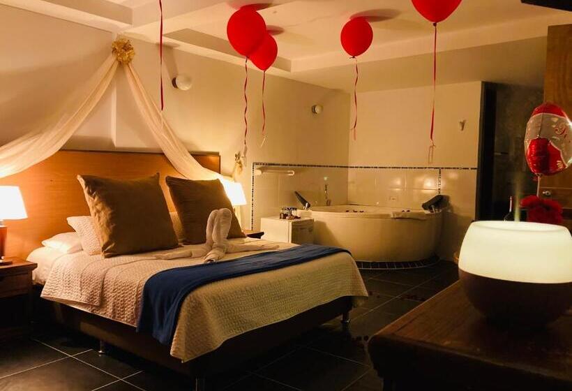 סוויטה עם מרפסת, Camino A La Villa Cucaita