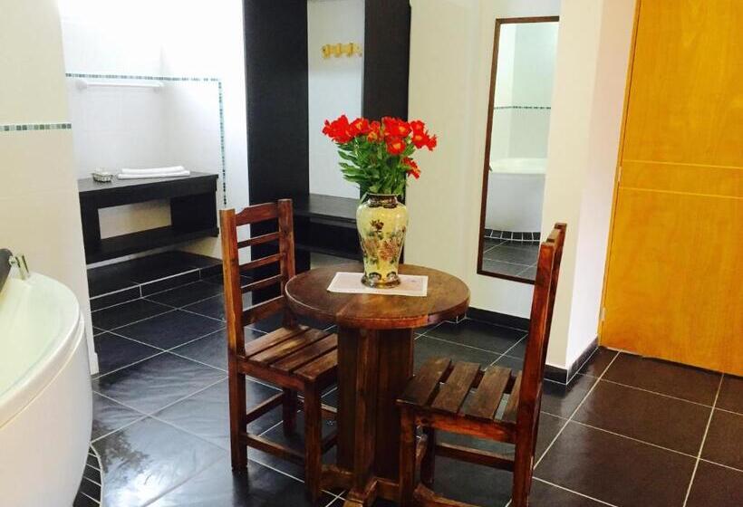 סוויטה עם מרפסת, Camino A La Villa Cucaita