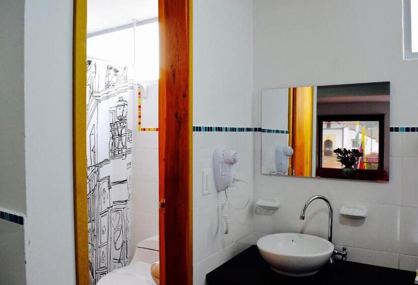 סוויטה עם מרפסת, Camino A La Villa Cucaita