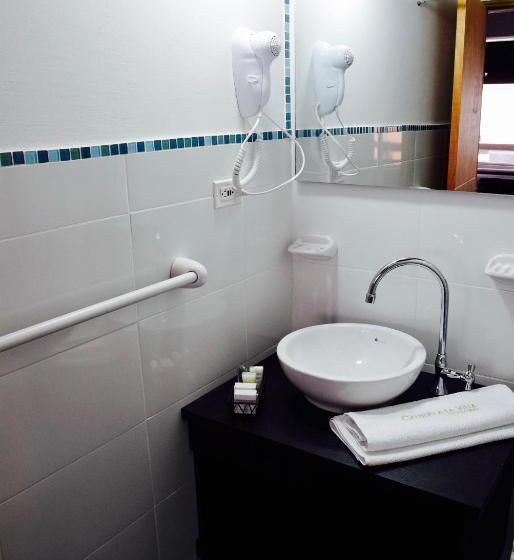 חדר סטנדרט לשלושה, Camino A La Villa Cucaita