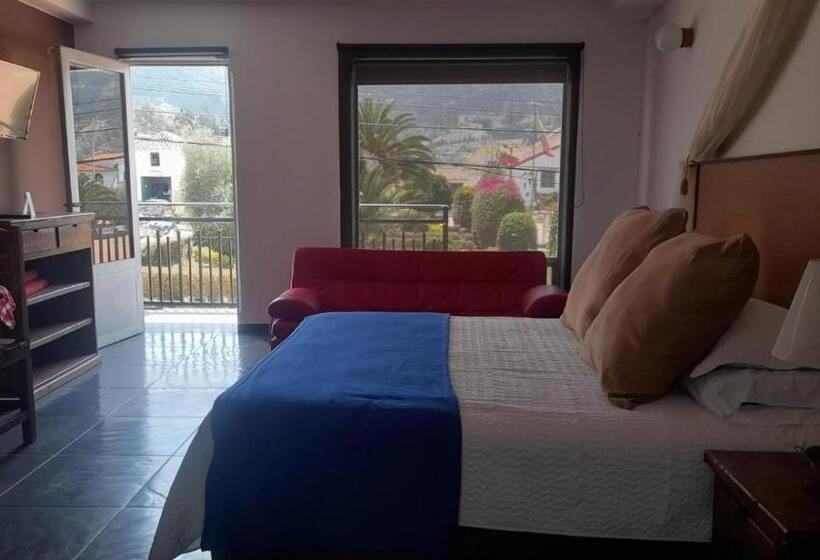 جناح مزوَّد بشرفة, Camino A La Villa Cucaita