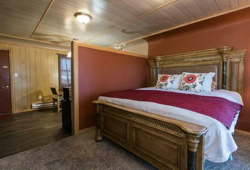 キングサイズベッドのスタンダードルーム, The Wisconsin Wood Inn