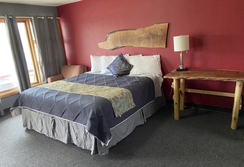 Номер Economy, The Wisconsin Wood Inn