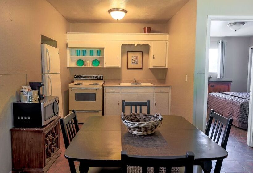 キャビン, Roosevelt Resort Park