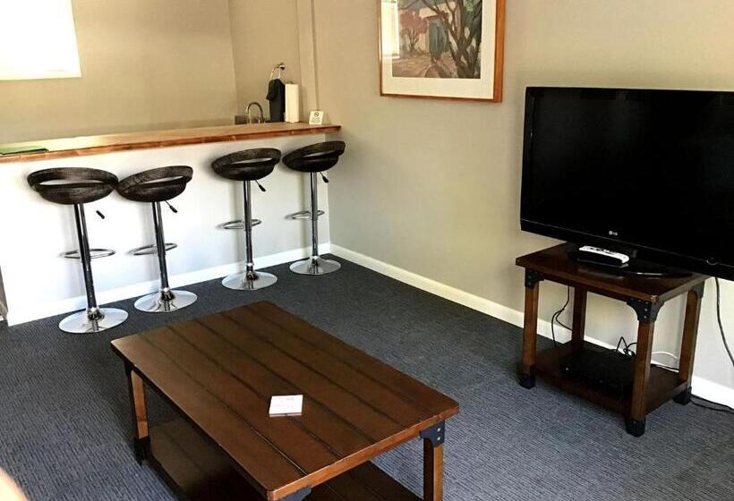 クイーンサイズベッドのスイートルーム, Roosevelt Resort Park