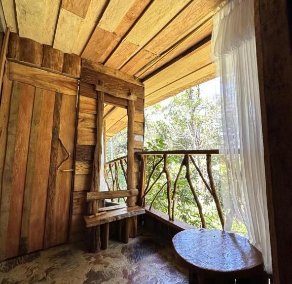 חדר משפחתי, Huaca Huaca Hostel