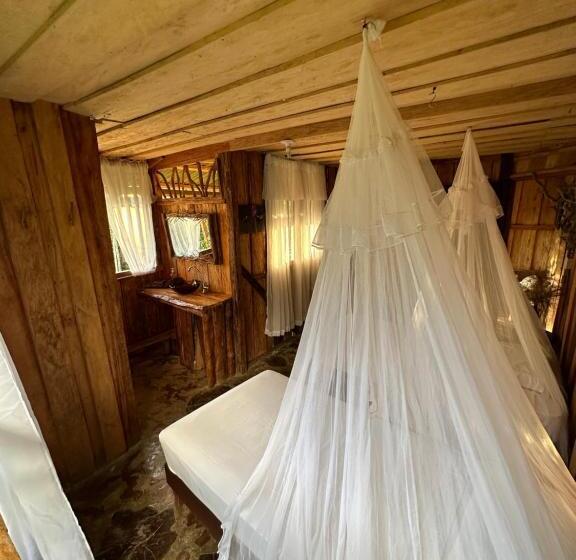 Номер Стандарт, Huaca Huaca Hostel
