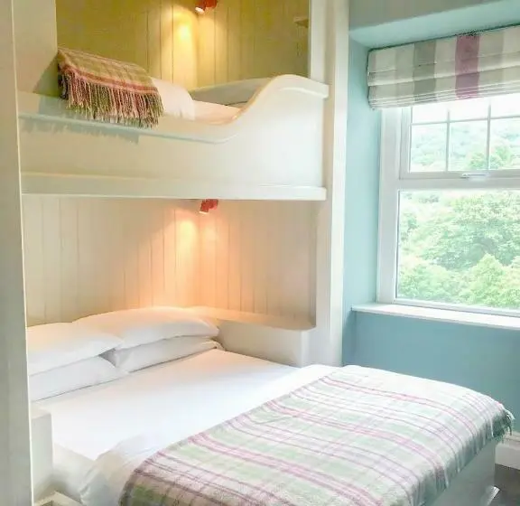 スタンダードトリプルルーム, The Rocks At Plas Curig Hostel