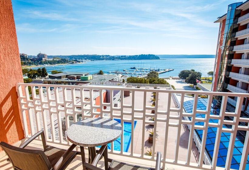 اتاق استاندارد با تخت دوبل و چشم‌انداز دریا, Grand Hotel Portorož – Lifeclass Hotels & Spa, Portorož