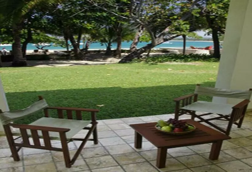 سوییت جونیور با چشمانداز دریا, Casa Colonial Beach & Spa