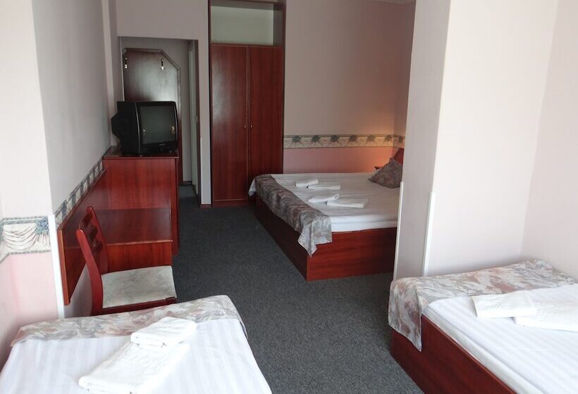 اتاق استاندارد چهار تخته, Classic