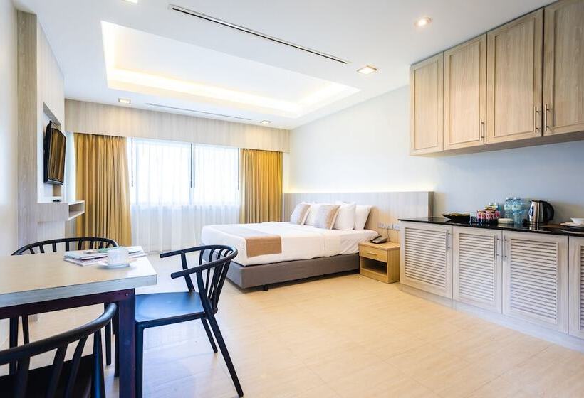 Полулюкс, Coconut Village Resort Phuket Sha Extra Plus