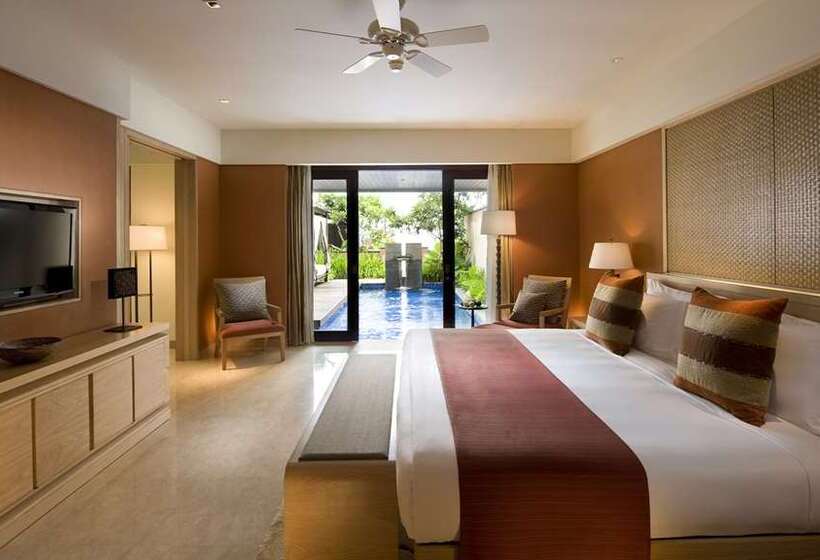 מיטת קינג בסוויטה, Conrad Bali