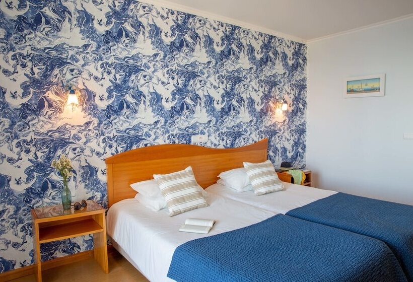 غرفة قياسية مطلّة علي البحر, Do Mar