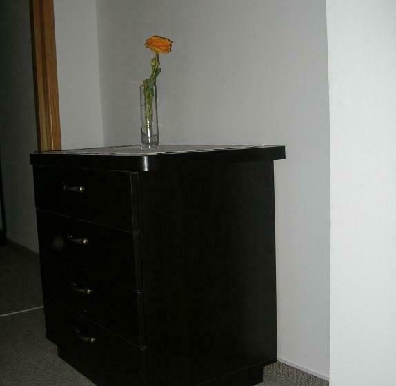 スタンダードルーム, Floreta De Aur