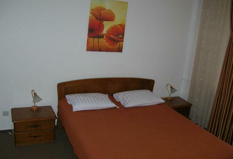 スタンダードルーム, Floreta De Aur