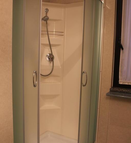 スタンダードルーム, Garibaldi