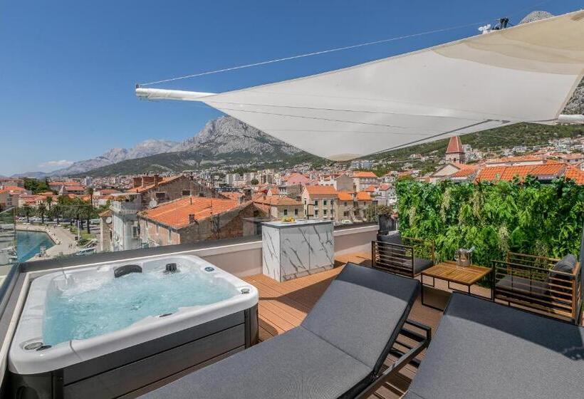 اتاق لوکس با چشم‌انداز دریا, Heritage Hotel Porin Makarska