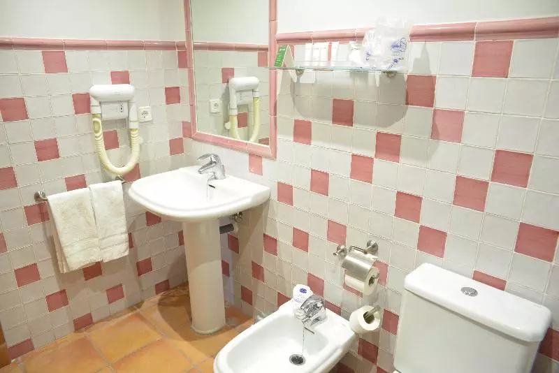 اتاق سوپریور چهار تخته, Jardines De La Santa