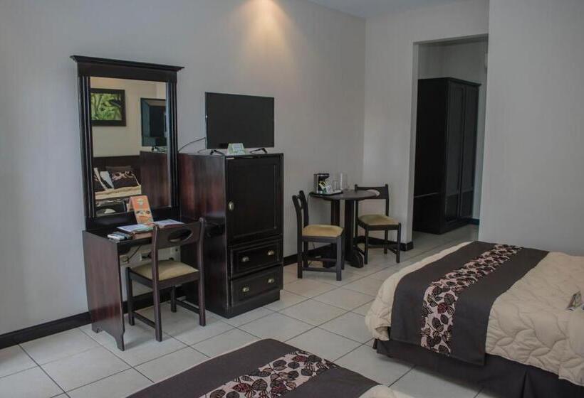 디럭스 룸, Suerre