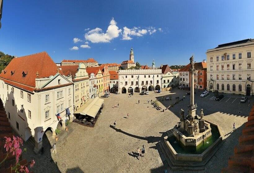 جناح ديلوكس, Zlaty Andel