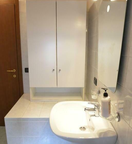 1 Bedroom Apartment Lake View, B&b Antiche Mura