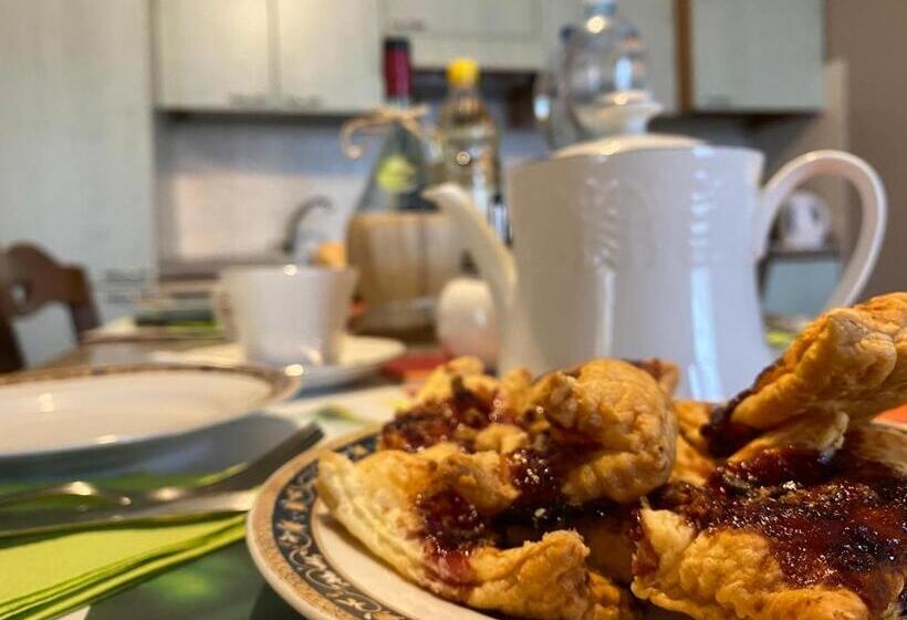 1 Bedroom Apartment Lake View, B&b Antiche Mura