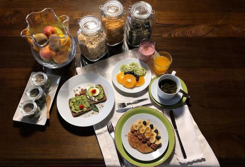 חדר משפחתי, Greenside Of Sea Hostel