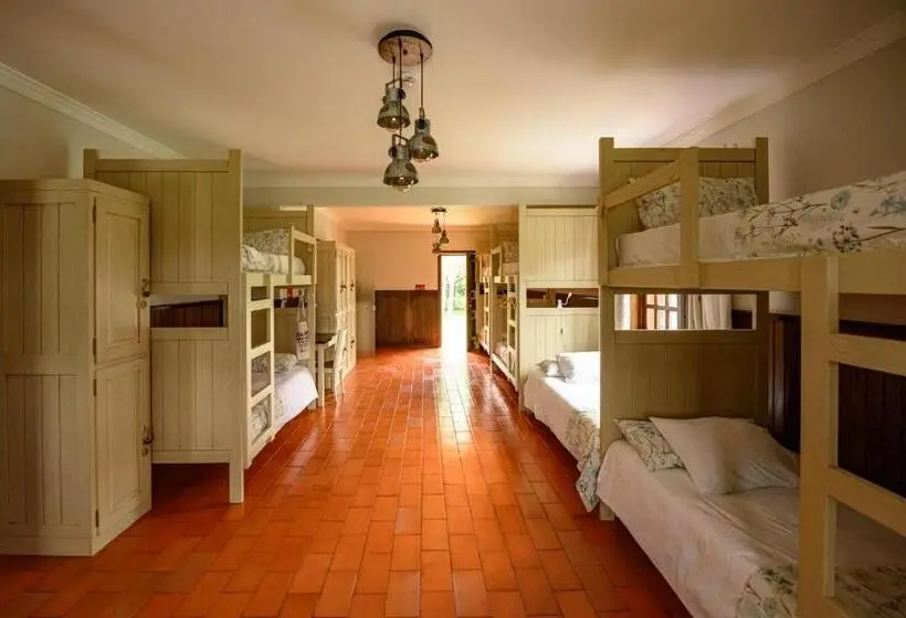 ルームシェアのワンベッド, Greenside Of Sea Hostel