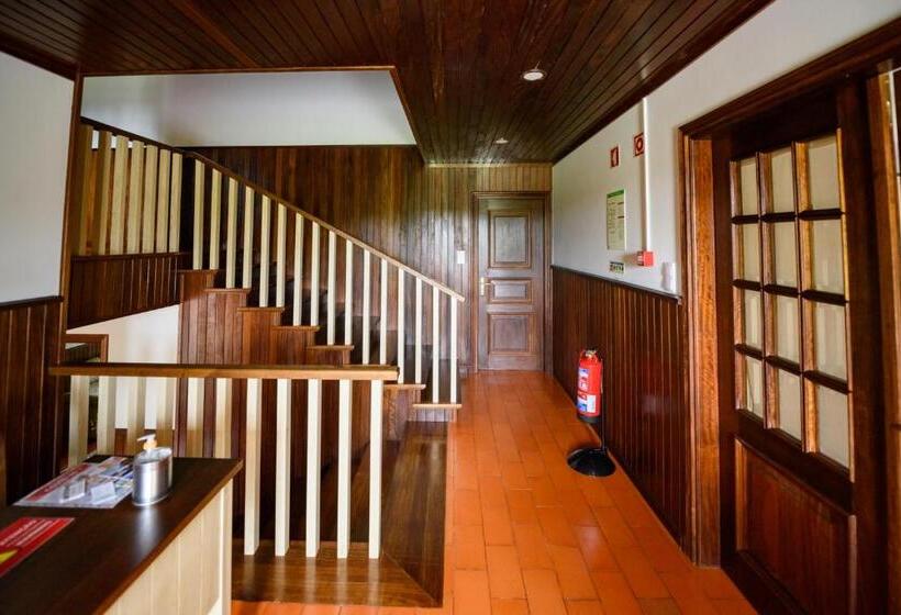 בית, 4 חדרי שינה, Greenside Of Sea Hostel