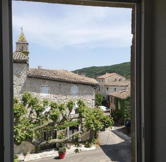 四人标准间, Auberge De L Helvie Chez Coco & Ricou