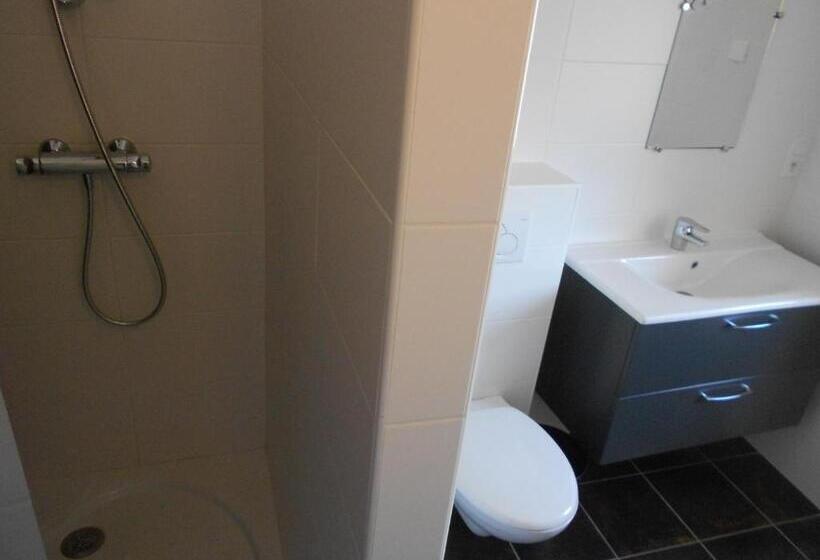 四人标准间, Auberge De L Helvie Chez Coco & Ricou