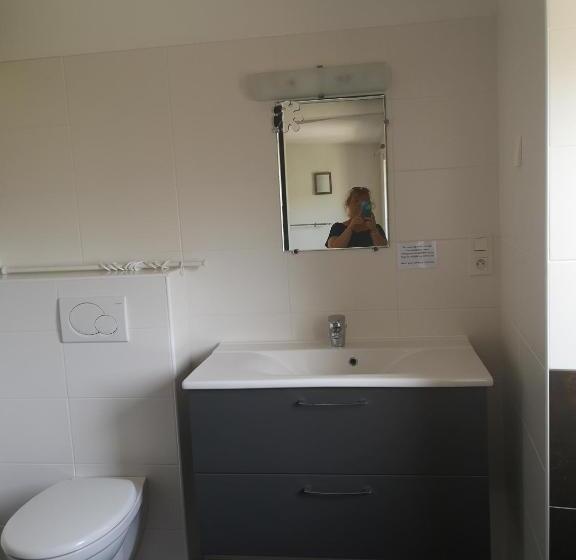 四人标准间, Auberge De L Helvie Chez Coco & Ricou