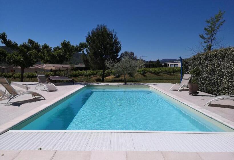 带2个卧室的套房, Auberge De L Helvie Chez Coco & Ricou