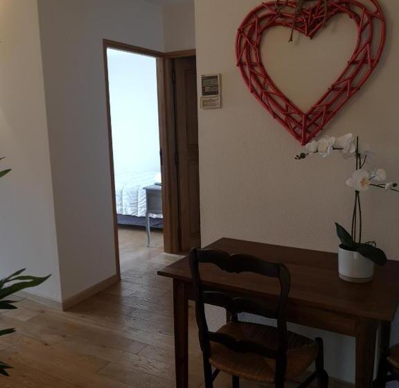 带2个卧室的套房, Auberge De L Helvie Chez Coco & Ricou