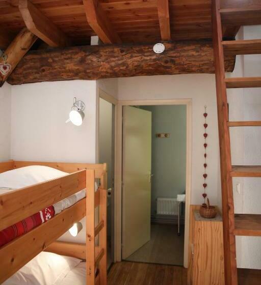 חדר משפחתי, Le Relais Du Vermont