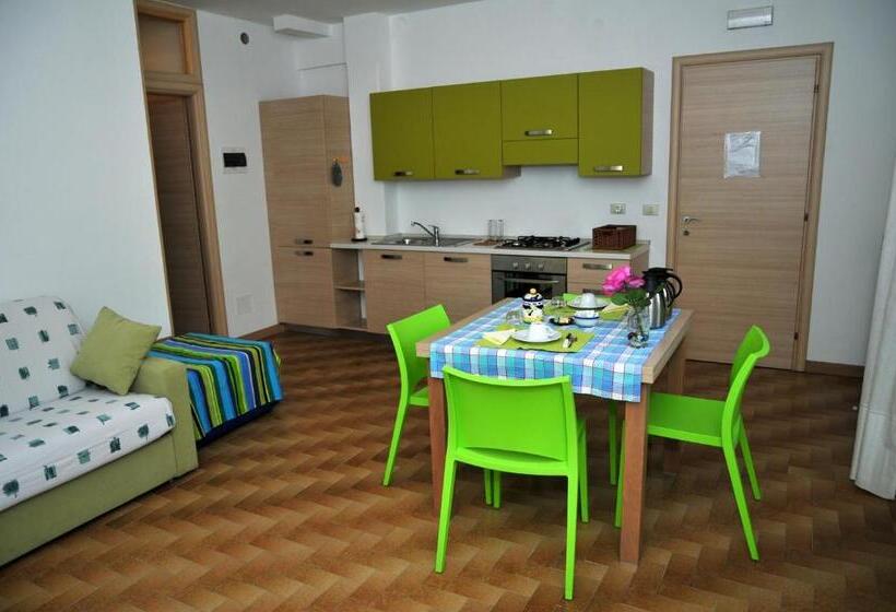 דירת חדר דלוקס, Le Rose