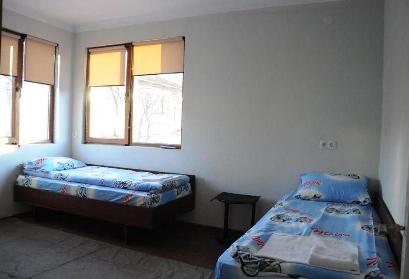 带共用浴室的标准房间, Vedra Guest House