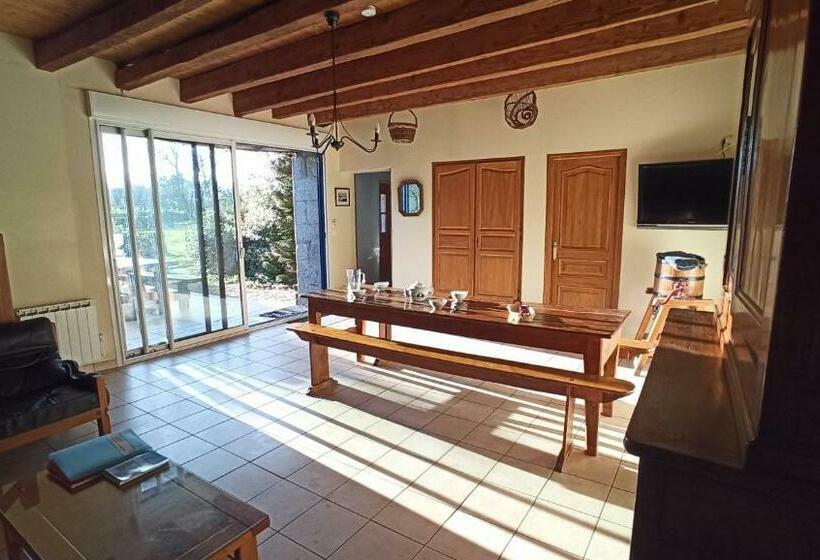 منزل غرفتين نوم, La Ferme Du Père